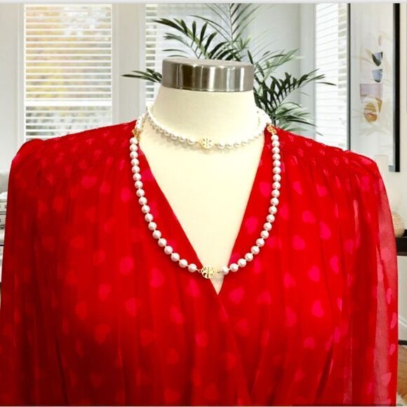 TORY BURCH PEARLS LOGO LONG NECKLACE - Picture 3 of 7